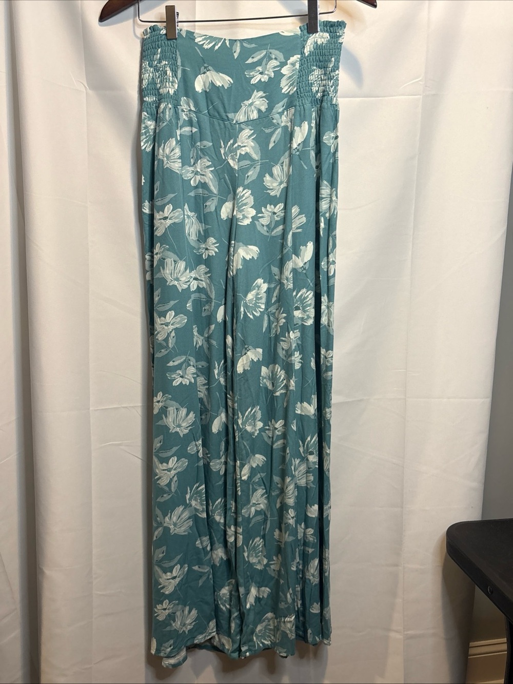Sincerly Jules Teal Floral Wide-Leg Pants